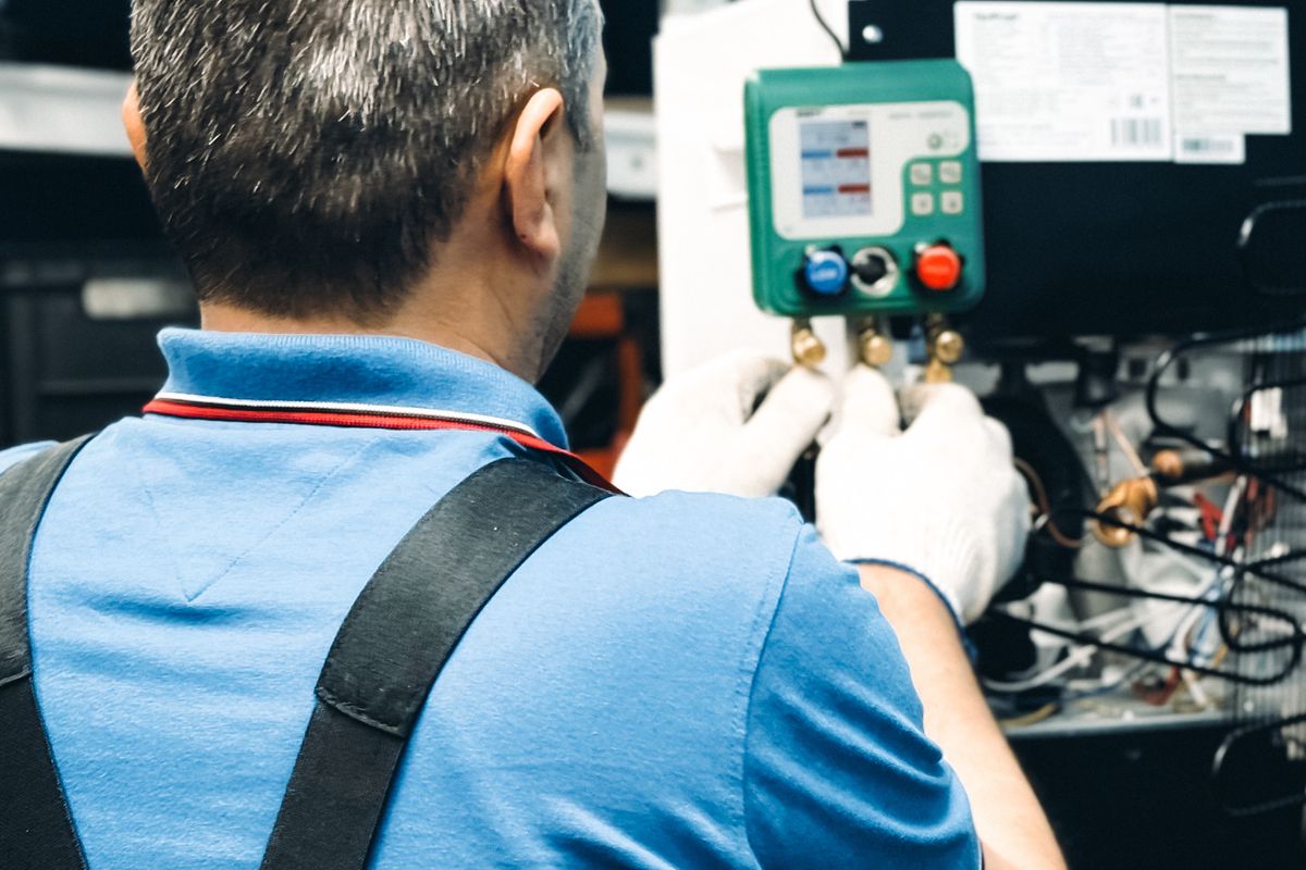 Furnace repair and installation service